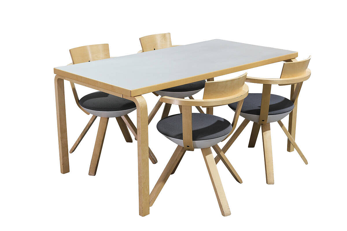 Besprechungsstuhl / Arbeitsstuhl / vitra/artek 'Rival KG002' / Design Konstantin Grcic