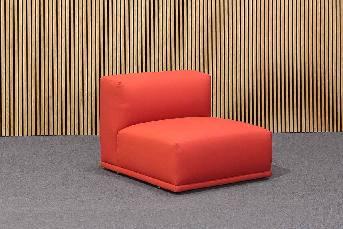 Neuwertig / MUUTO 'Connect' / Stoff Remix / Farbe 643 rot - Variante 3 - Modul J, C, D + K