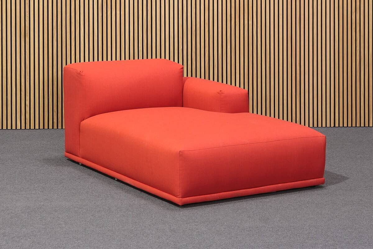 Neuwertig / MUUTO 'Connect' / Stoff Remix / Farbe 643 rot - Variante 3 - Modul J, C, D + K