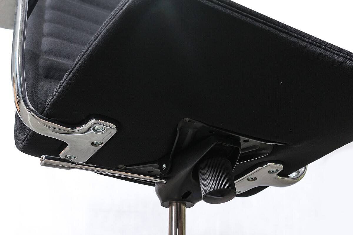 Neuwertig / NP 3504 EUR / Loungestuhl / cappellini 'Lotus Attesa' / schwarz