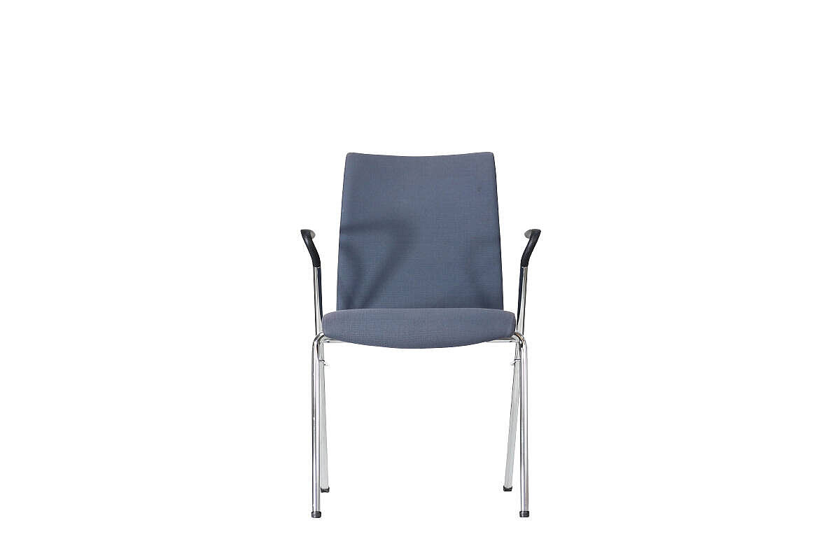 'tool2' Konferenzstuhl in anthrazit, stapelbar