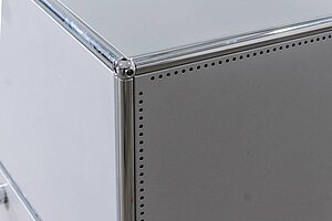 Sideboard / USM Haller / 2 Fächer mit Auszug / Hängeregistratur / mattsilber