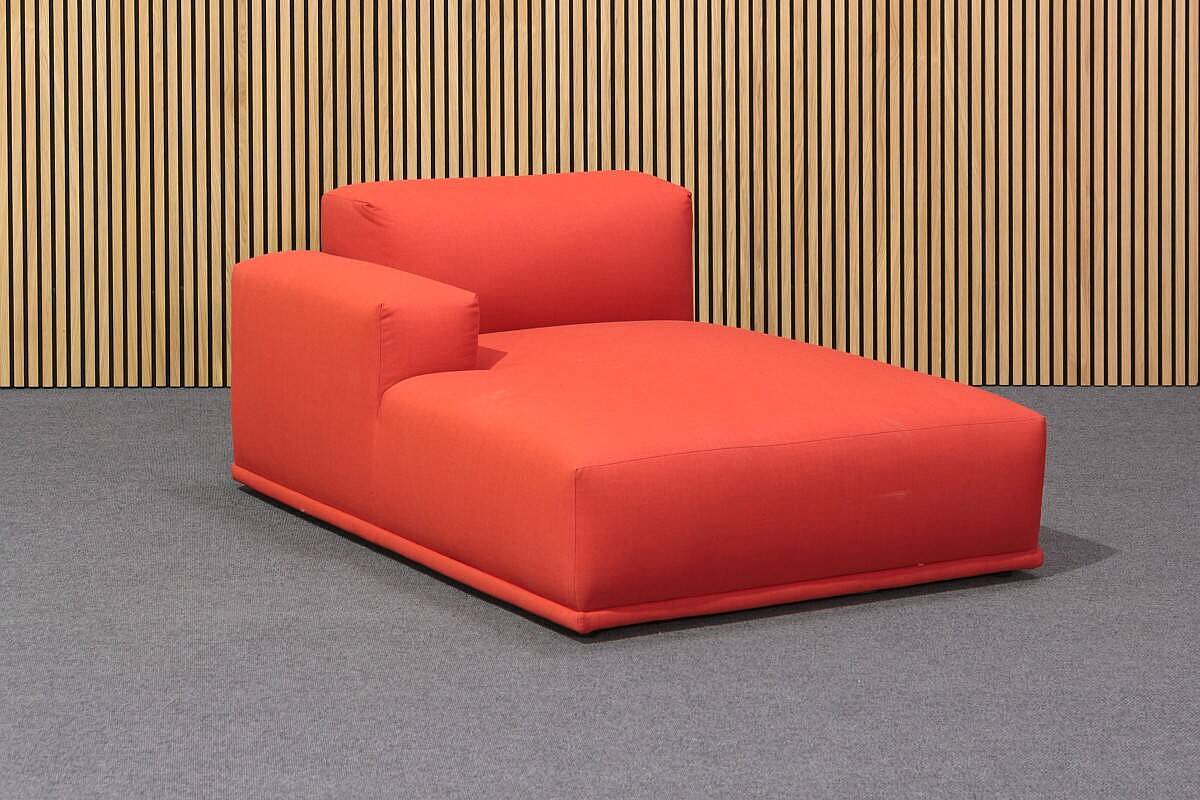 Neuwertig / MUUTO 'Connect' / Stoff Remix / Farbe 643 rot - Variante 4 - Modul J, C, D + E