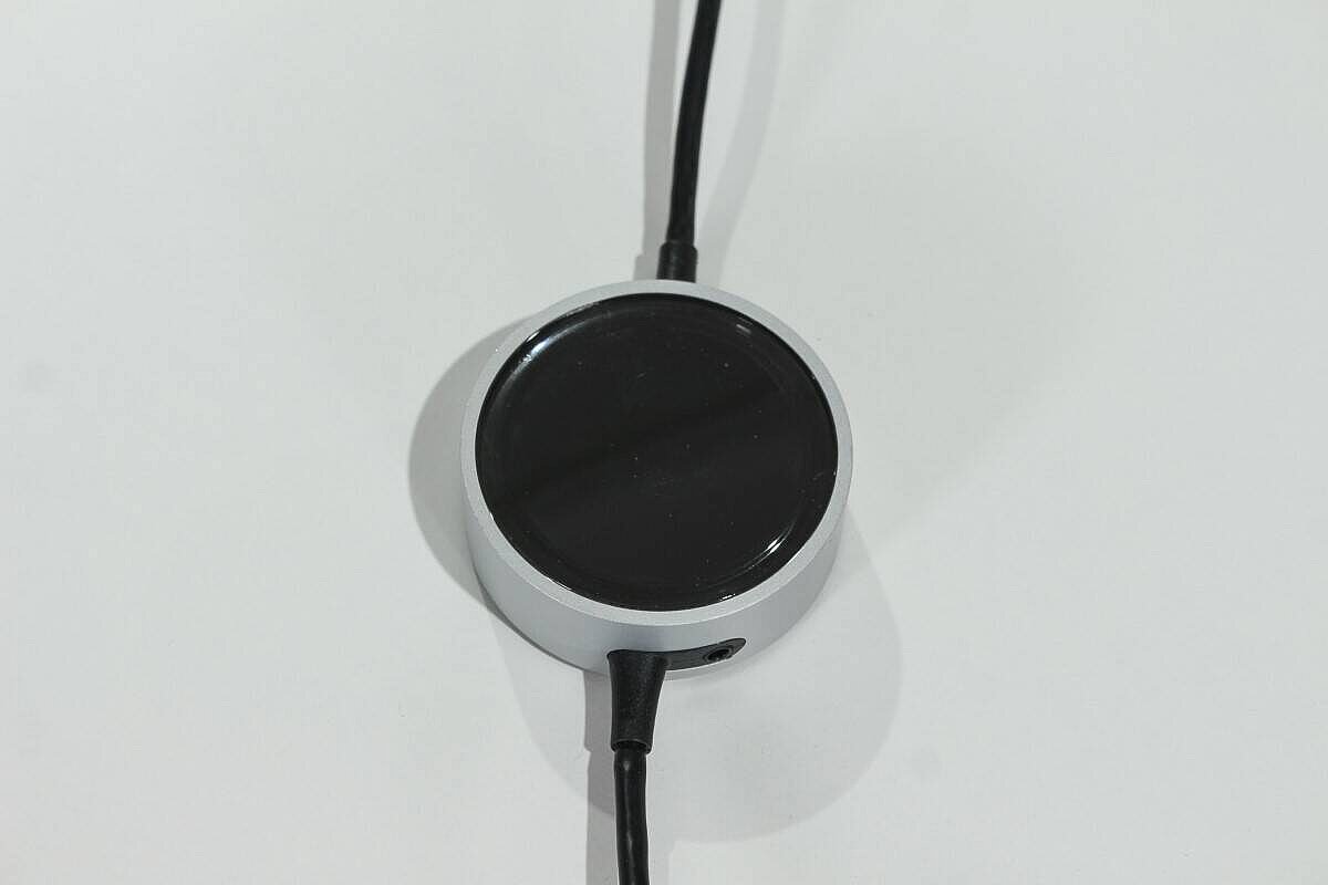 Konferenzanlage / Steelcase 'media:scape TC' / 150 x 200 cm / weiß / 2 Monitorhalter